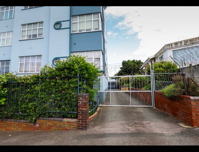 1.5 BEDROOM APARTMENT FOR SALE IN MORNINGSIDE